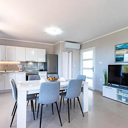 Blue Panorama Vila *