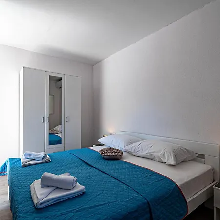 Blue Panorama * Vela Luka