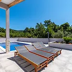 Blue Panorama וילה וולה לוקה