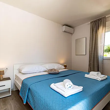 Blue Panorama Villa *