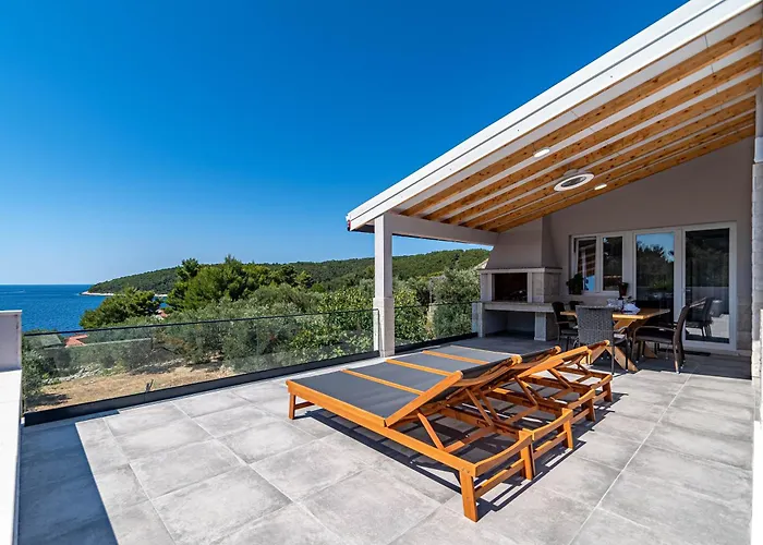 Blue Panorama Villa *